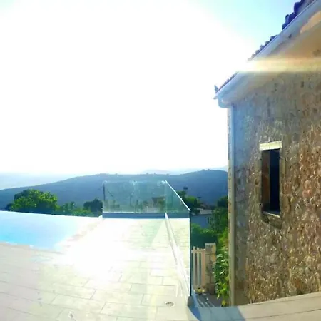 Luxury With Private Infinity Pool וילה